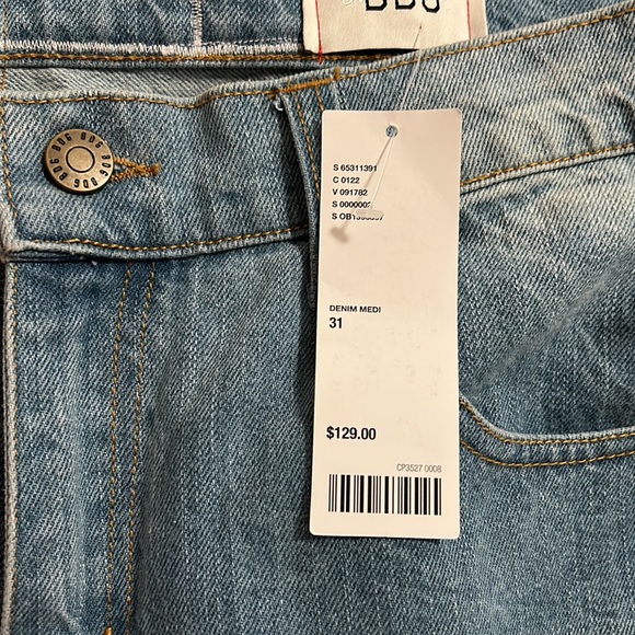 BDG bell bottom jeans size 31 never worn brand new - Picture 5 of 8